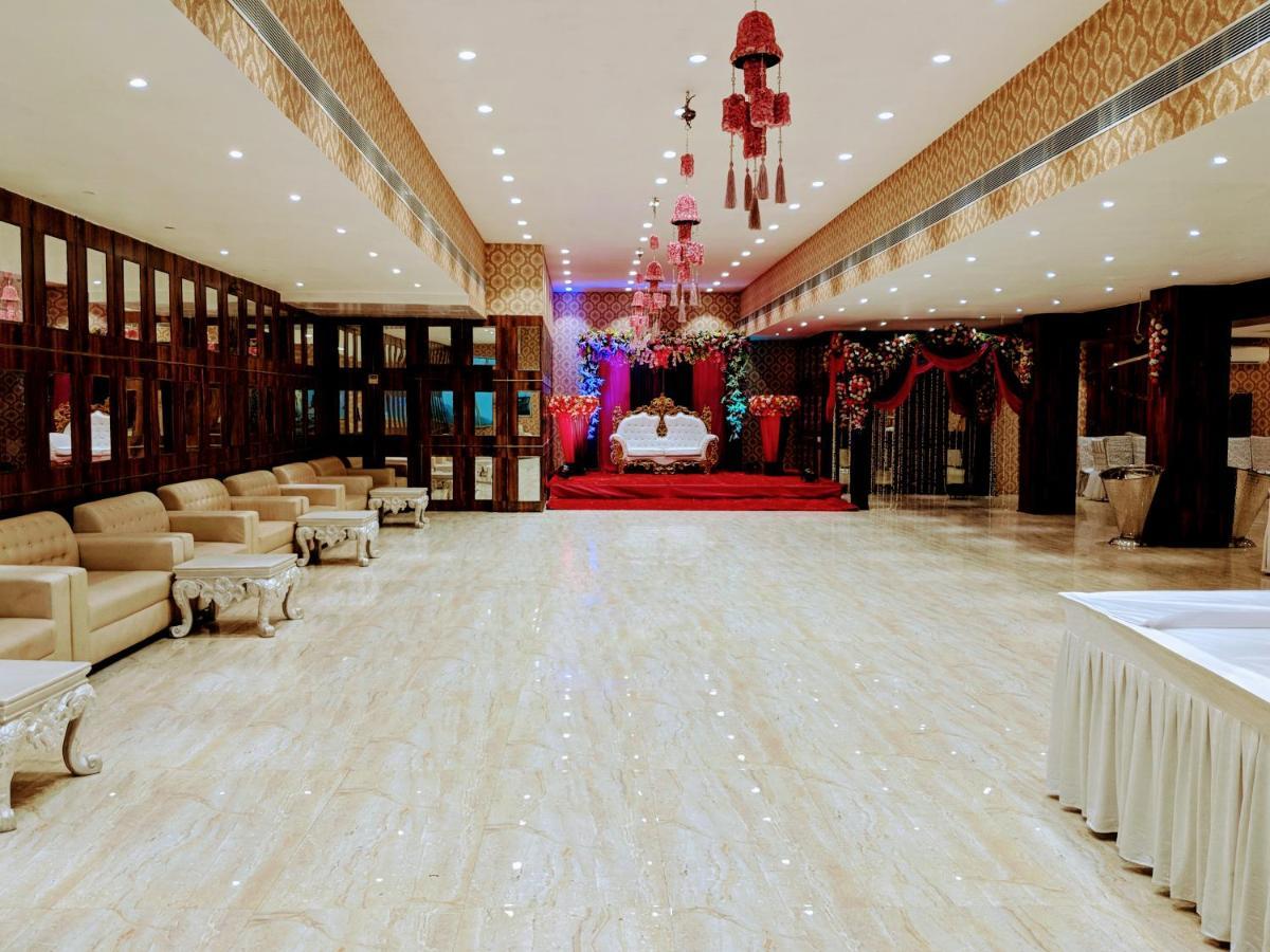 The Prestige Hotel & Convention Panposh Esterno foto