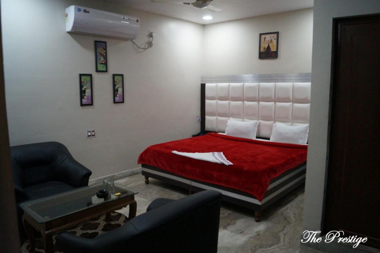 The Prestige Hotel & Convention Panposh Esterno foto