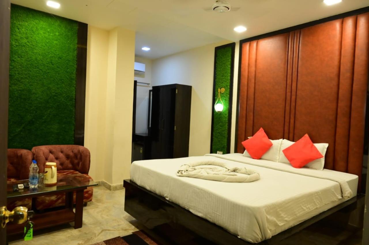 The Prestige Hotel & Convention Panposh Esterno foto