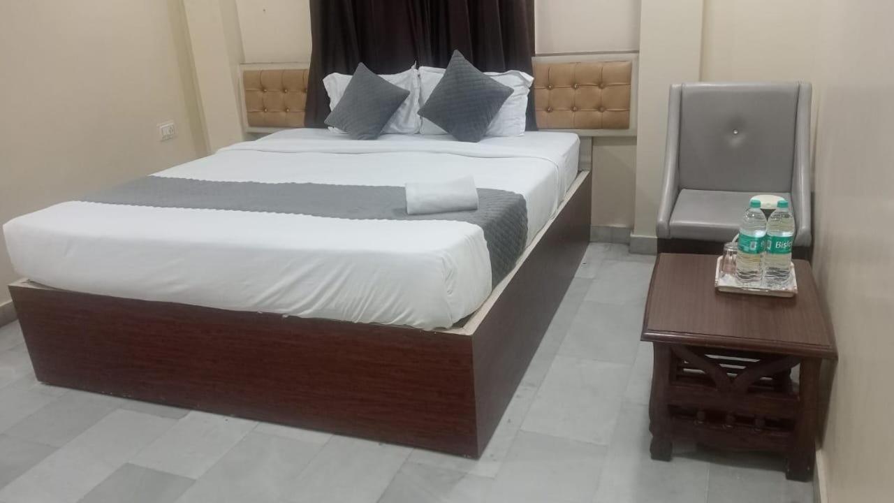 The Prestige Hotel & Convention Panposh Esterno foto